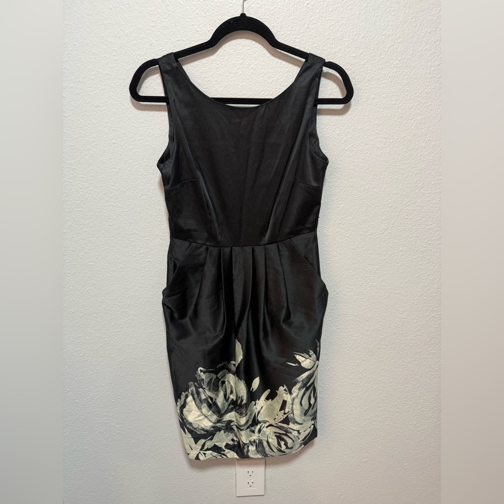 Intrigue Elegant Black and White Floral Dress With Pockets Size 6